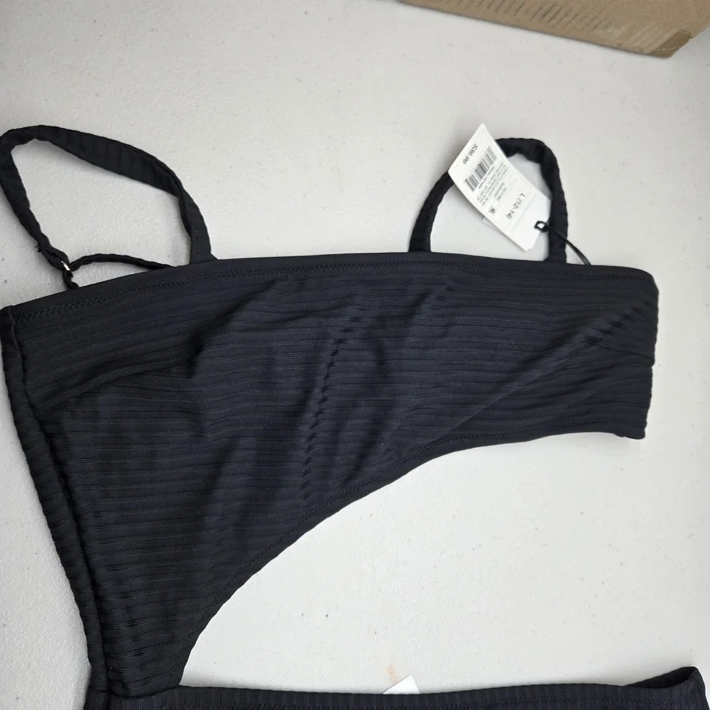 Shade & Shore Women Swimwear Large Black Striped Monokini Wireless One Piece‎